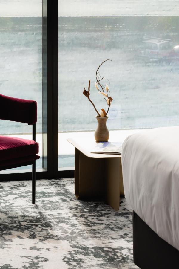 Ebb-ديوندين المظهر الخارجي الصورة A bedroom at the hotel