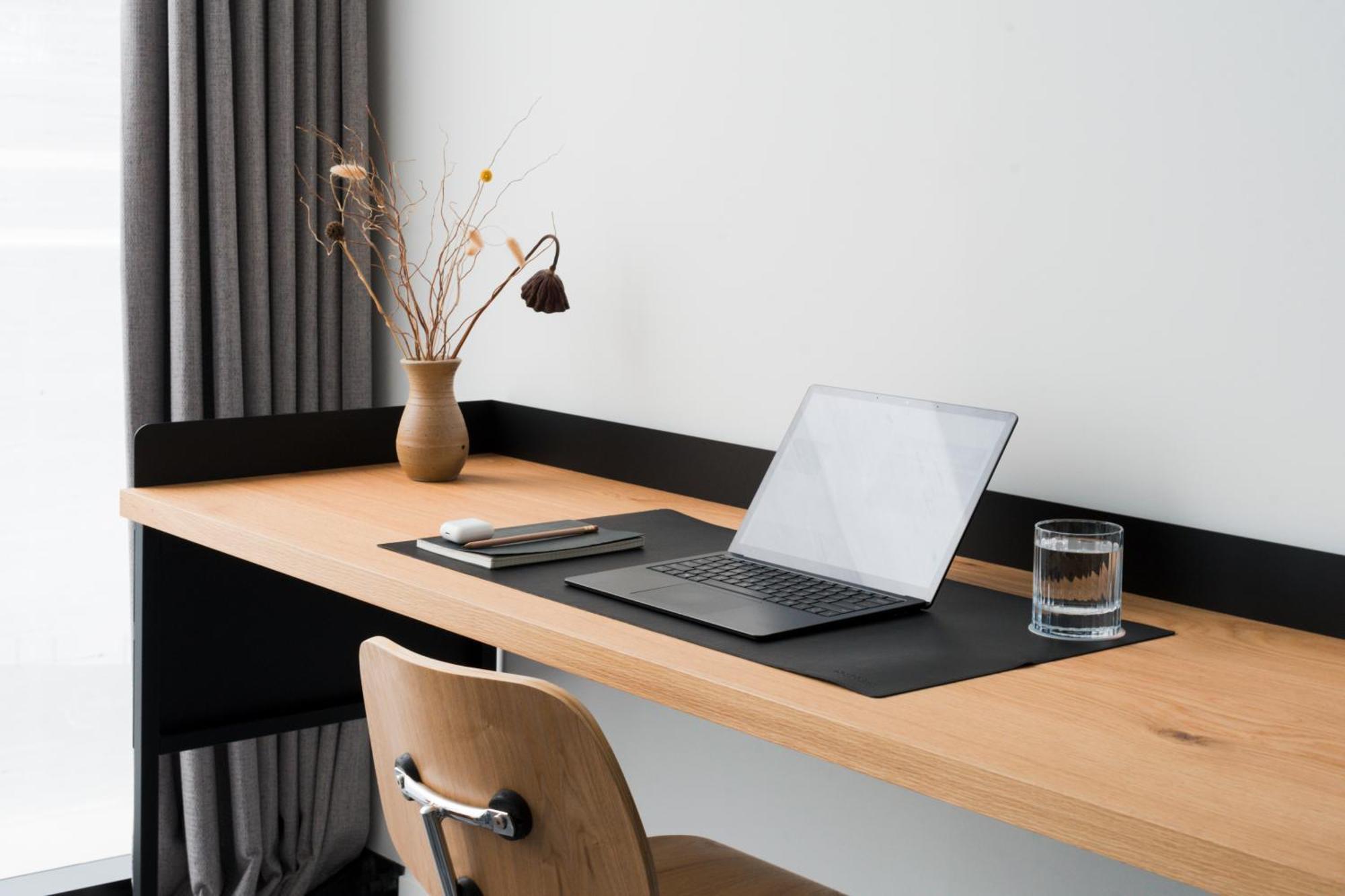 Ebb-ديوندين المظهر الخارجي الصورة A desk pad